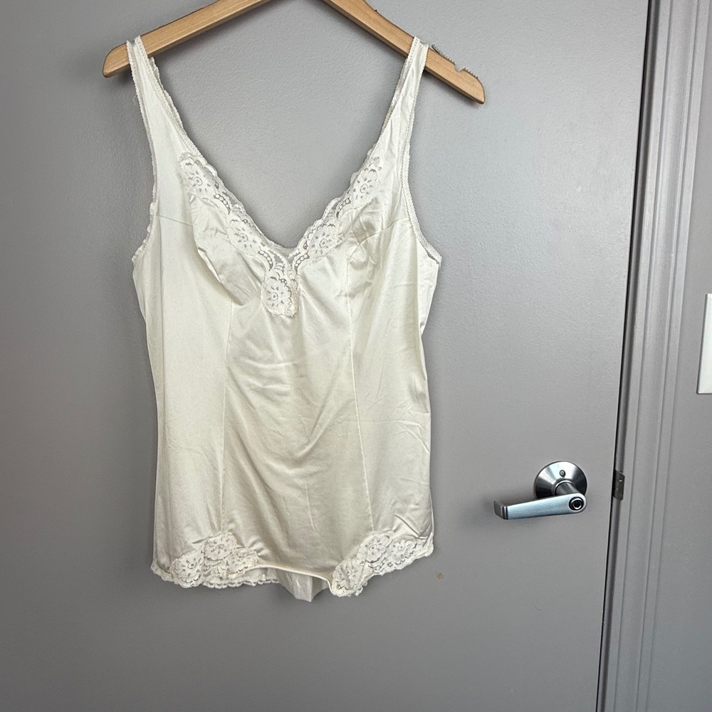 Vintage Vassarette‎ Lace Satin Cami 36 Ivory Nylon USA 70s 80s